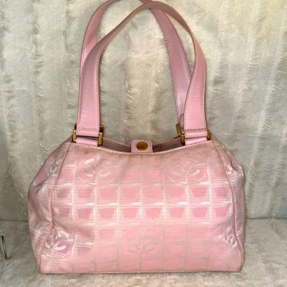 Vintage Chanel 2003 Pint Travel Linge Sport Satchel